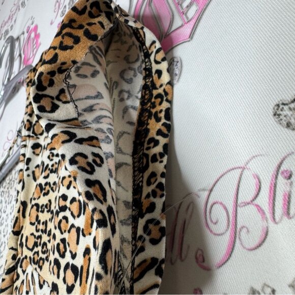 Kathryn top animal print with ribbon 🎀 bow accent stretchy soft *flaw* y2k MOB - Picture 9 of 10